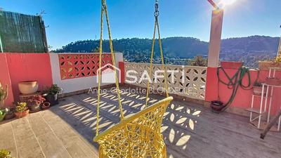 Maison - 97 m² - 5 pièces