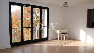 Appartement - 76 m² - 4 pièces