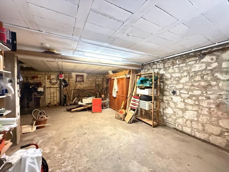 Maison - 180 m² - 8 pièces