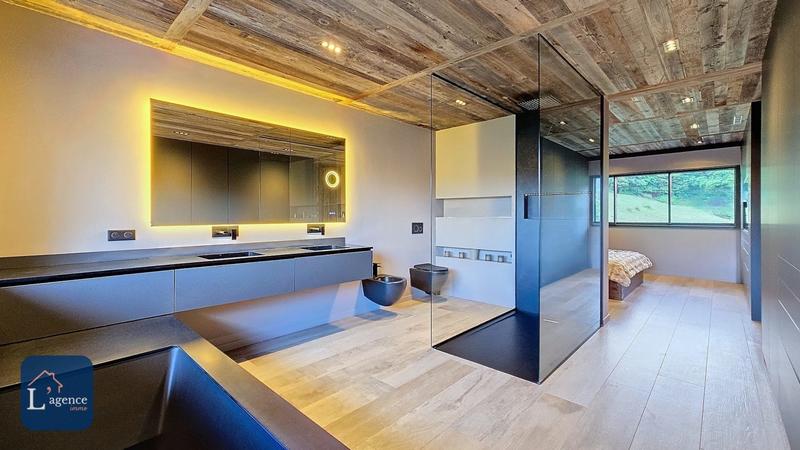 Maison - 219 m² - 7 pièces