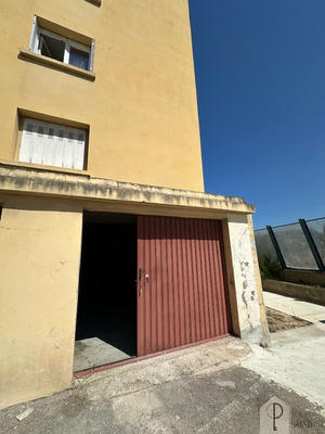 Parking / Garage - 19 m²