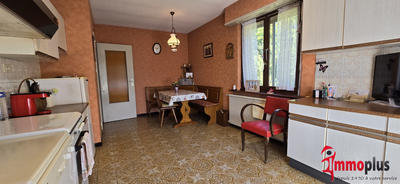 Maison - 143 m² - 7 pièces