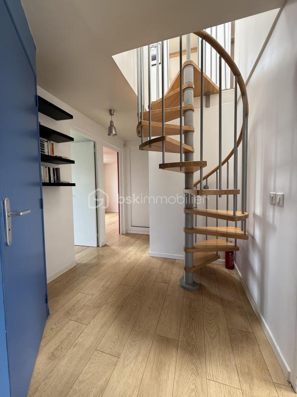 Demeure - 268 m² - 8 pièces