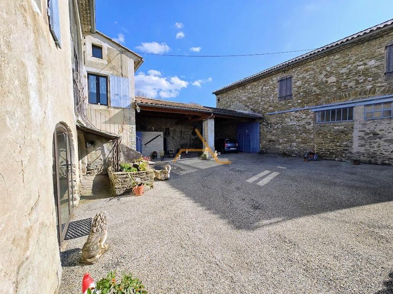 Maison en pierre - 500 m² - 5 pièces