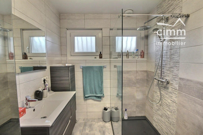 Maison traditionnelle - 135 m² - 6 pièces