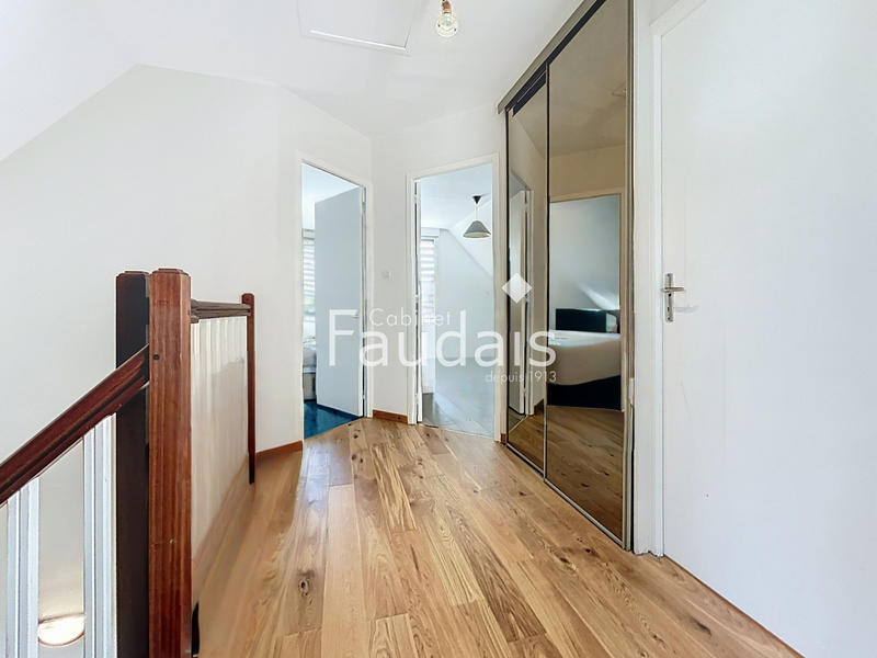 Maison - 104 m² - 7 pièces