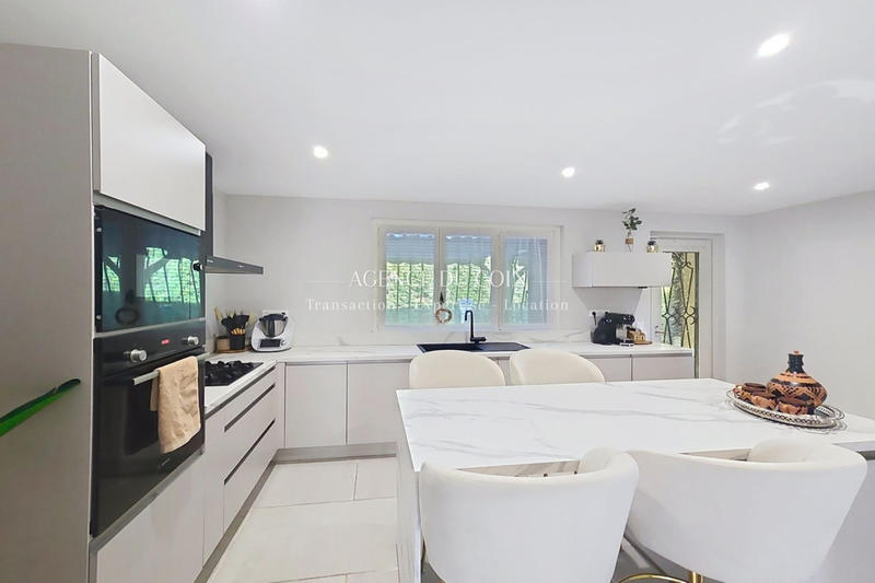 Maison - 143 m² - 5 pièces