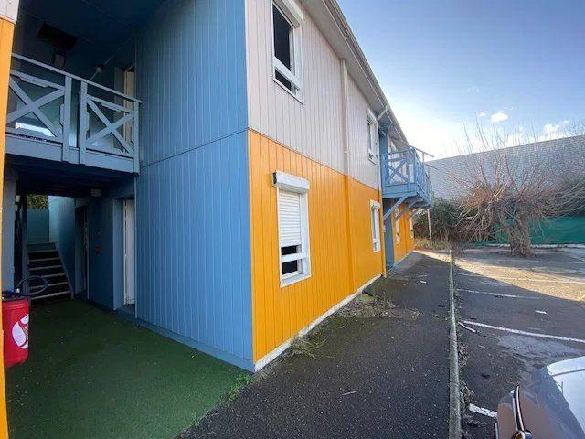 Hôtel particulier - 900 m² - 48 pièces