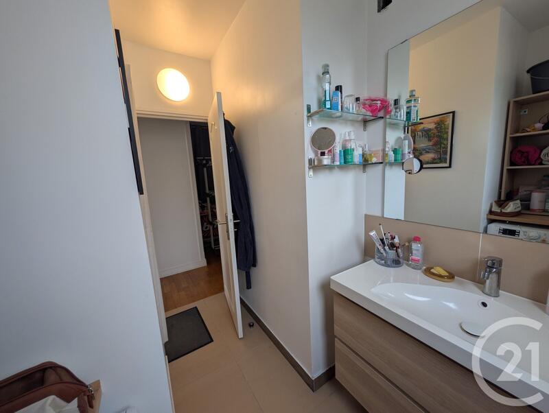 Appartement - 91 m² - 5 pièces