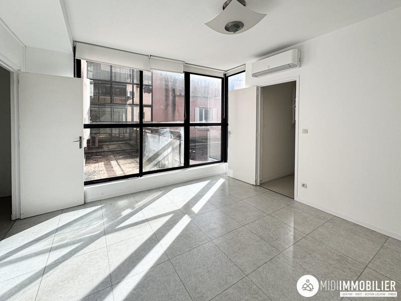 Local commercial - 137 m² - 6 pièces