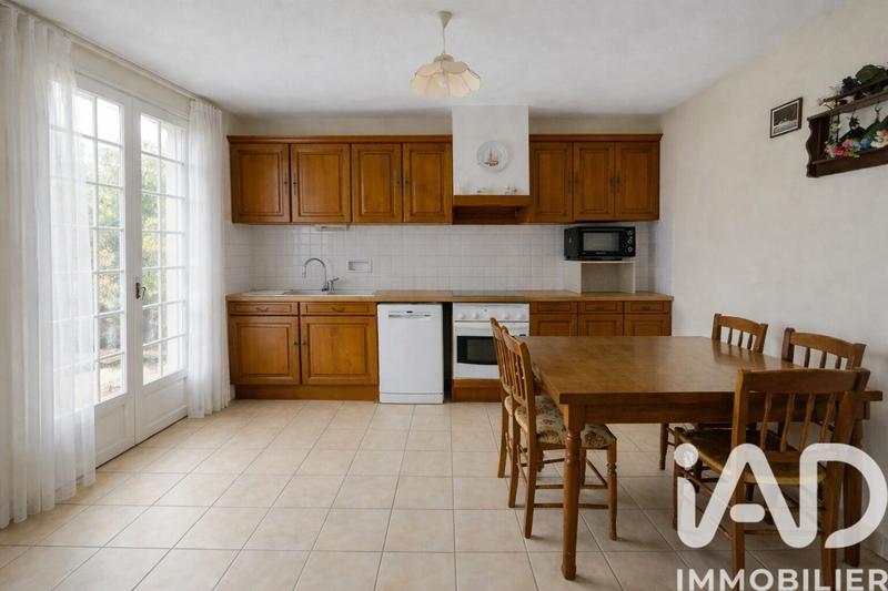 Maison - 94 m² - 5 pièces