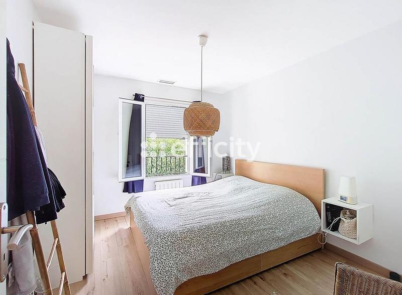 Maison - 102 m² - 4 pièces