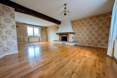 Maison - 140 m² - 6 pièces