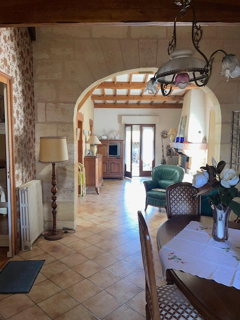 Maison - 99 m² - 4 pièces