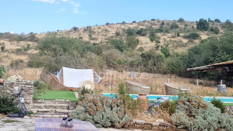 Corps de ferme - 241 m² - 6 pièces