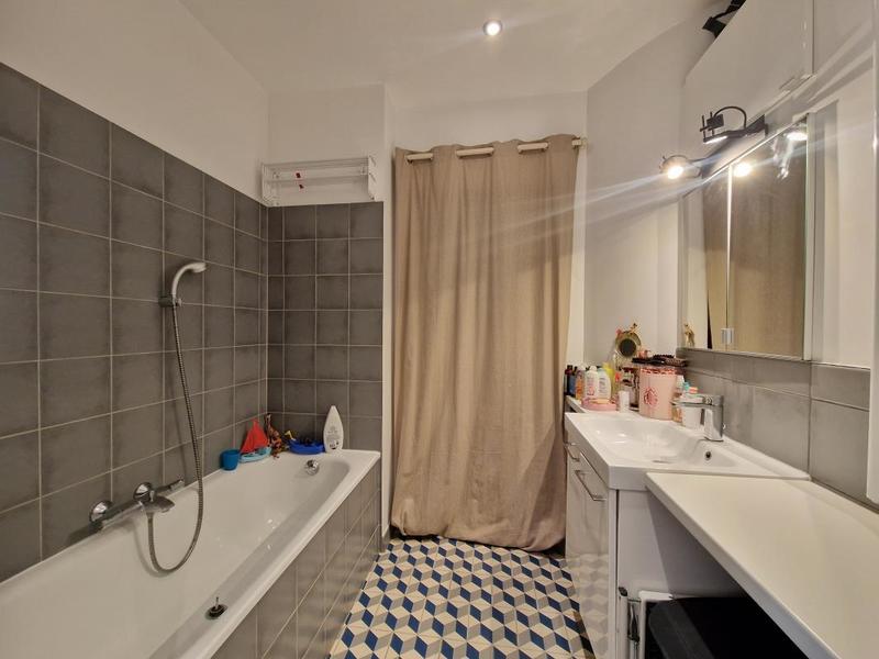 Appartement - 87 m² - 4 pièces