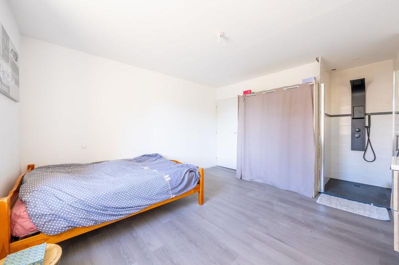 Maison - 260 m² - 7 pièces