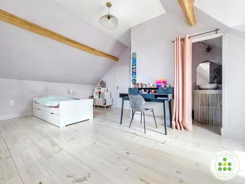 Longère - 234 m² - 6 pièces