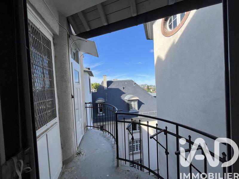 Appartement - 252 m² - 9 pièces