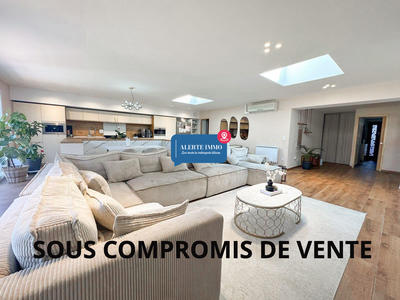 Maison - 158 m² - 6 pièces