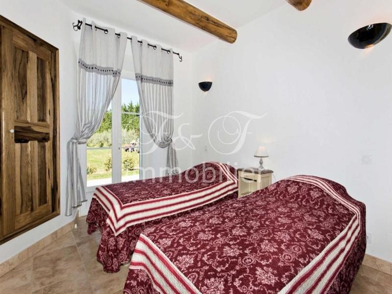 Propriété - 130 m²