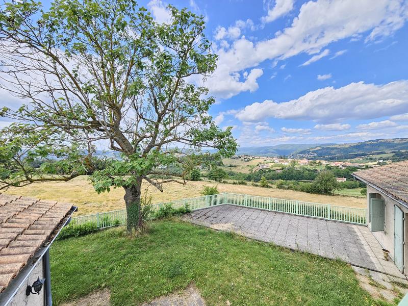 Maison - 236 m² - 7 pièces