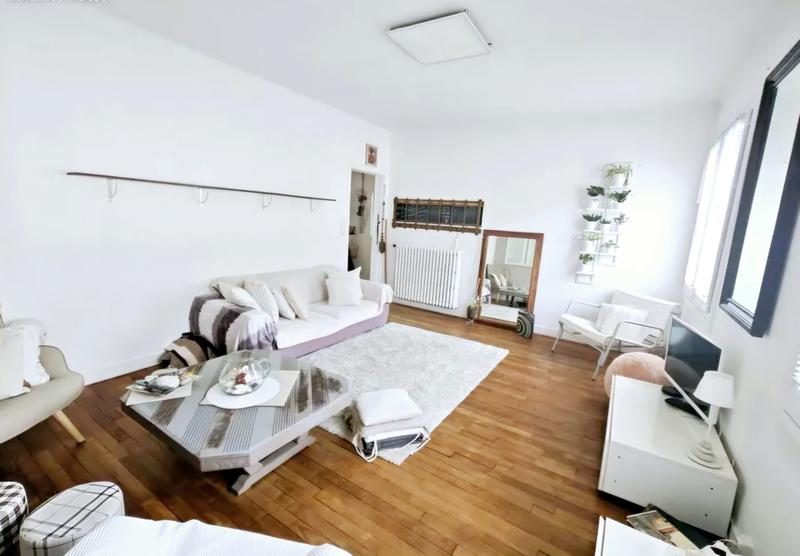 Appartement - 80 m² - 3 pièces