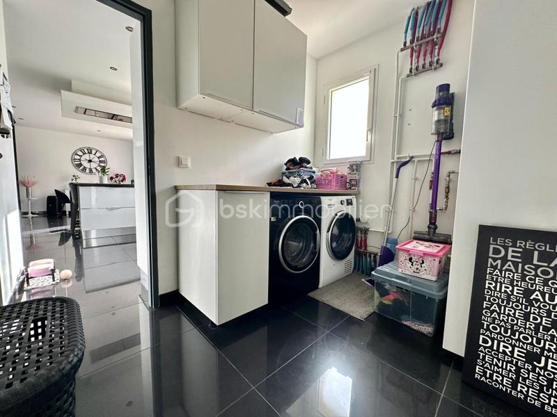 Maison - 143 m² - 6 pièces