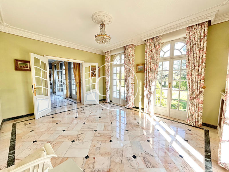 Maison - 174 m² - 6 pièces