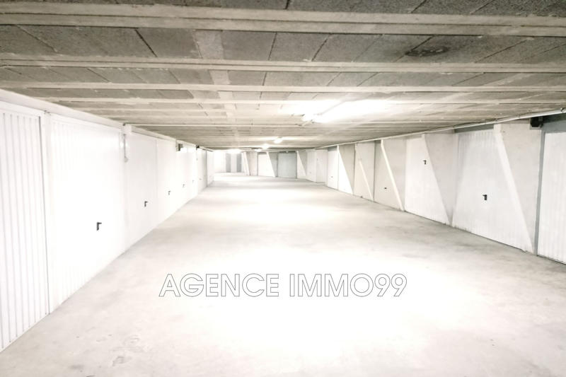 Parking / Garage - 12 m²
