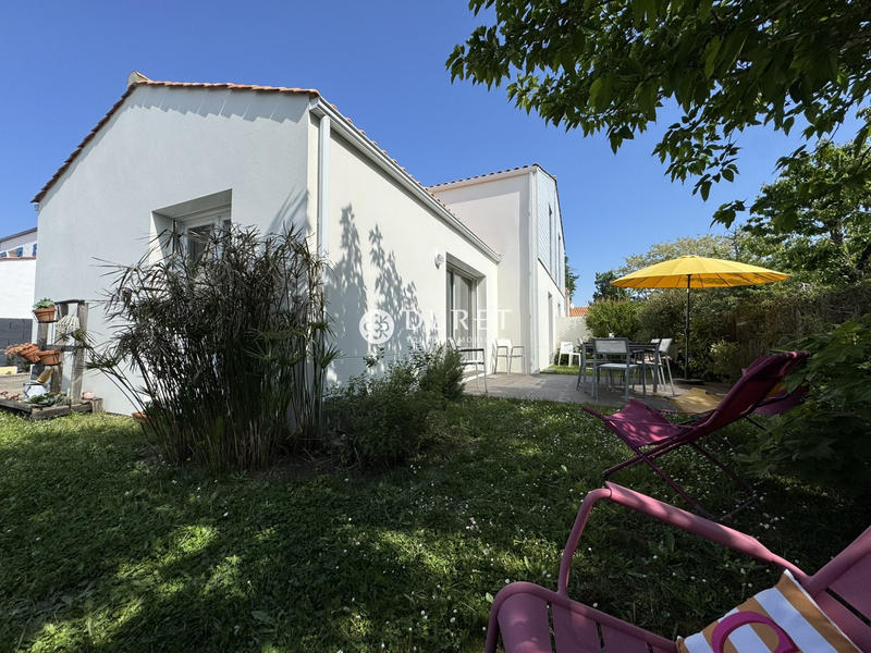 Maison - 104 m² - 4 pièces