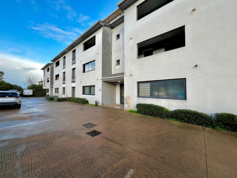 Appartement - 95 m² - 3 pièces