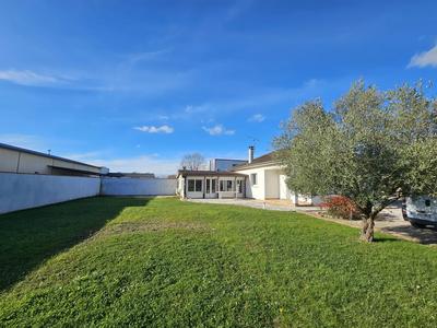 Maison - 121 m² - 6 pièces