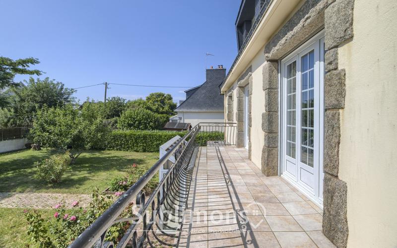 Maison traditionnelle - 170 m² - 6 pièces