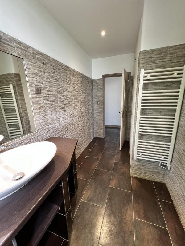 Villa - 170 m² - 10 pièces