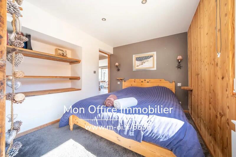 Appartement - 227 m² - 8 pièces