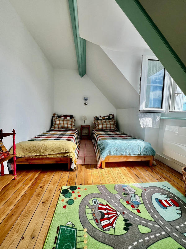 Maison - 97 m² - 6 pièces