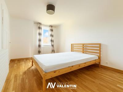 Appartement - 75 m² - 3 pièces