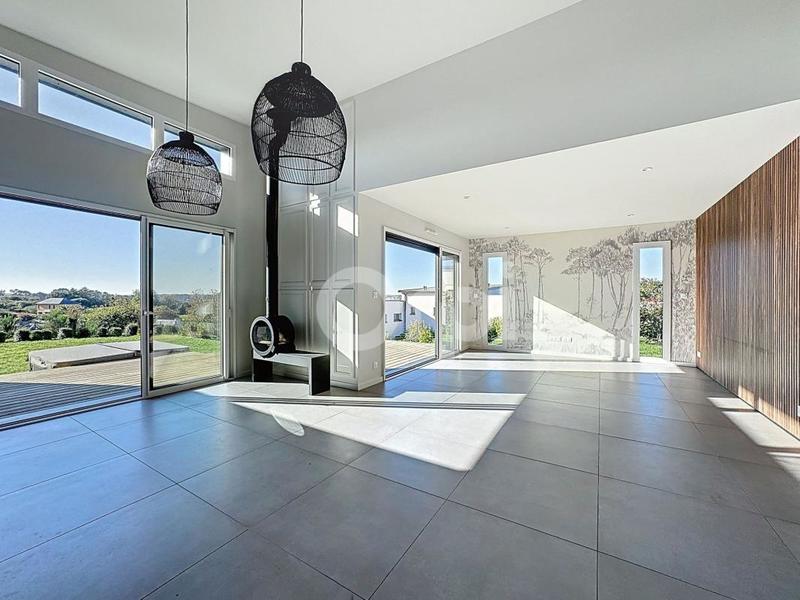 Maison - 128 m² - 5 pièces