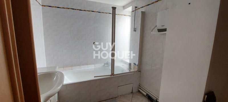 Maison - 218 m² - 9 pièces