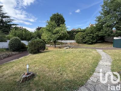 Maison - 183 m² - 7 pièces