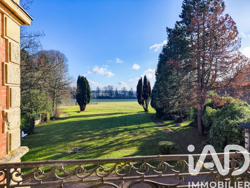 Maison - 256 m² - 9 pièces