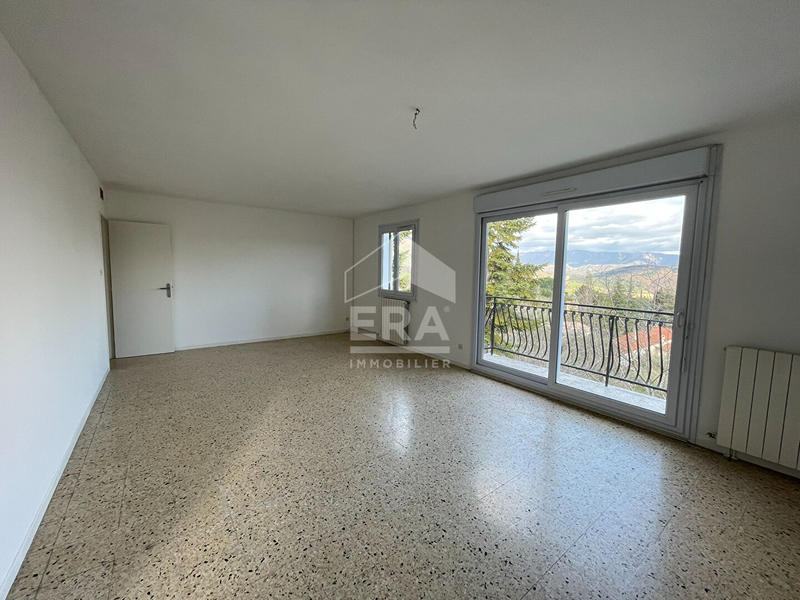 Maison - 75 m² - 3 pièces