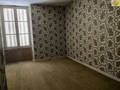 Maison - 170 m² - 7 pièces