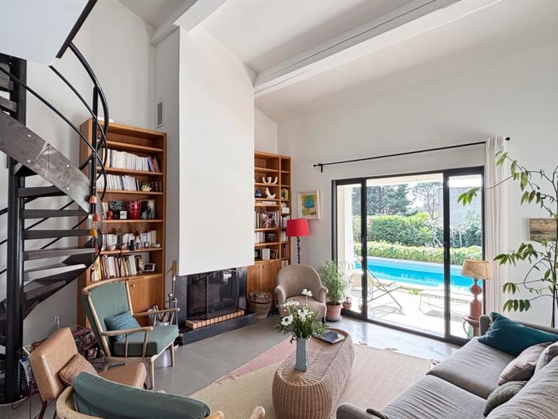 Pavillon - 142 m² - 6 pièces