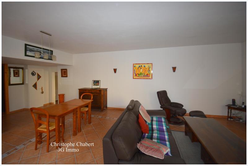 Appartement - 133 m² - 6 pièces