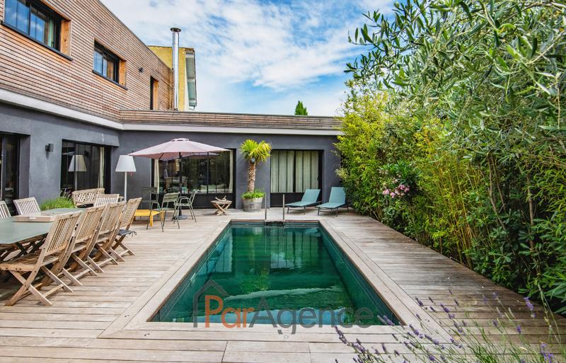 Maison - 177 m² - 7 pièces