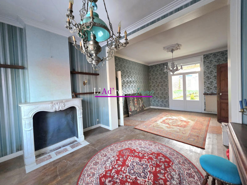 Maison - 197 m² - 8 pièces