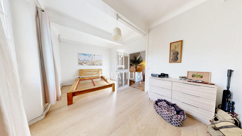 Maison - 316 m² - 9 pièces