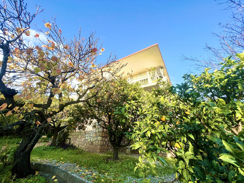 Villa - 175 m² - 6 pièces